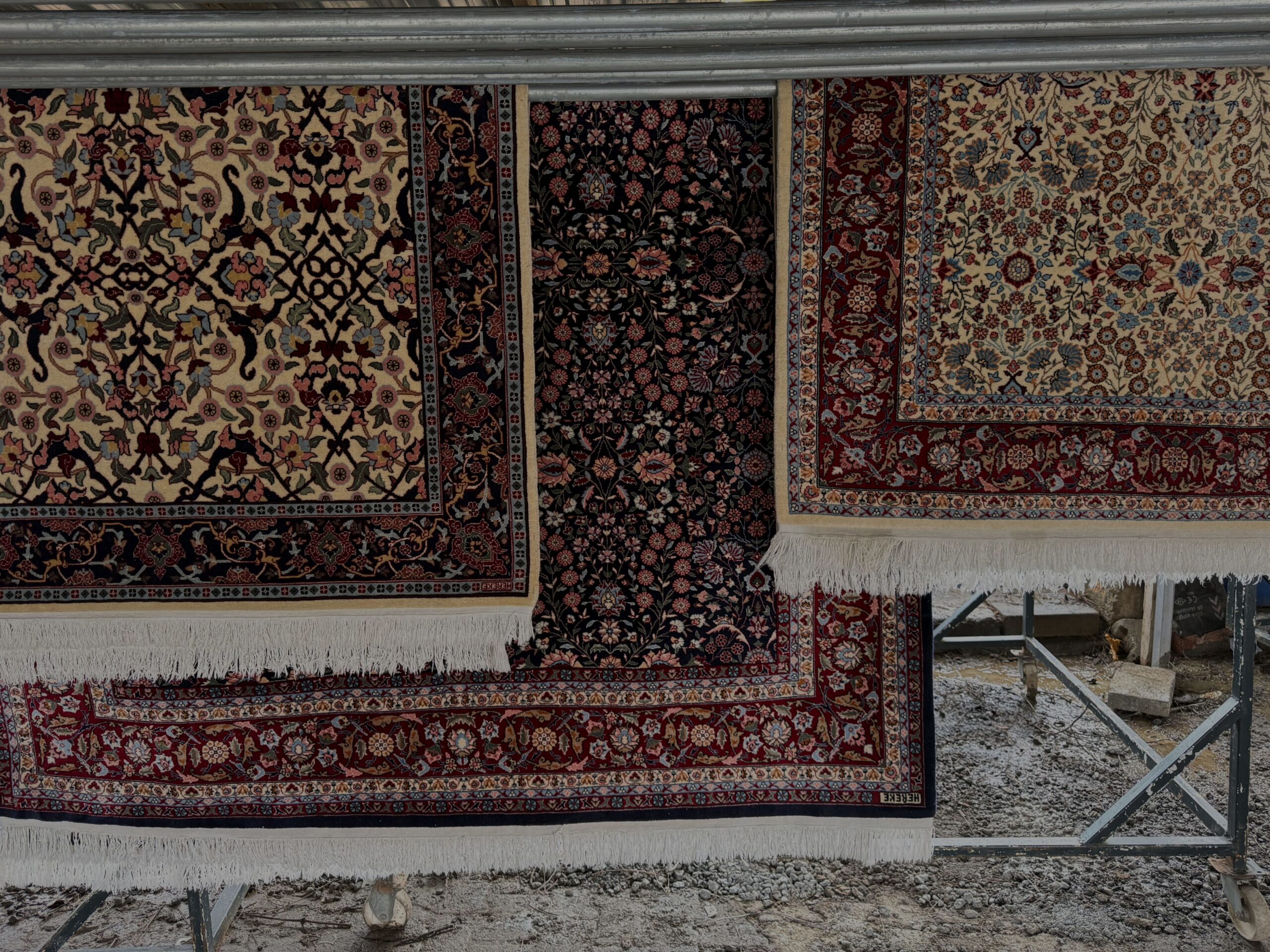 "Tuna Halı Yıkama farkıyla derinlemesine temizlik."